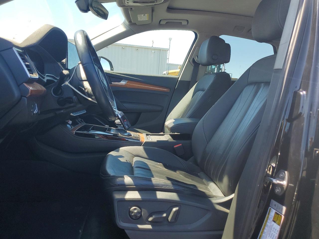 2021 AUDI Q5 quattro Premium Plus