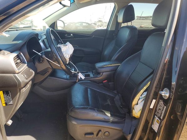 2017 KIA SORENTO L, LX
