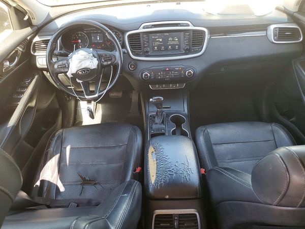2017 KIA SORENTO L, LX