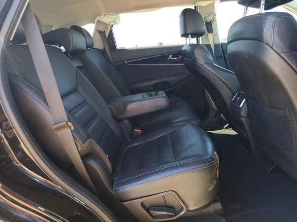 2017 KIA SORENTO L, LX