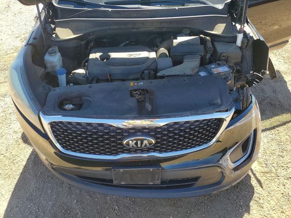 2017 KIA SORENTO L, LX