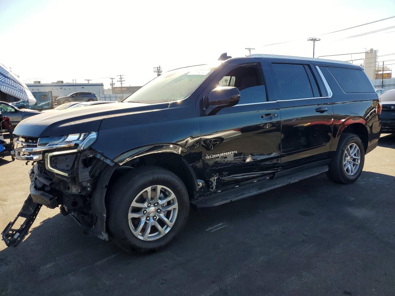 2023 CHEVROLET SUBURBAN LT