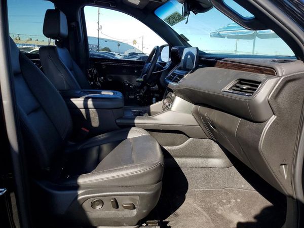 2023 CHEVROLET SUBURBAN LT