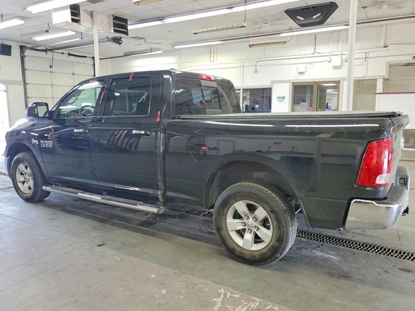 2016 RAM 1500 SLT