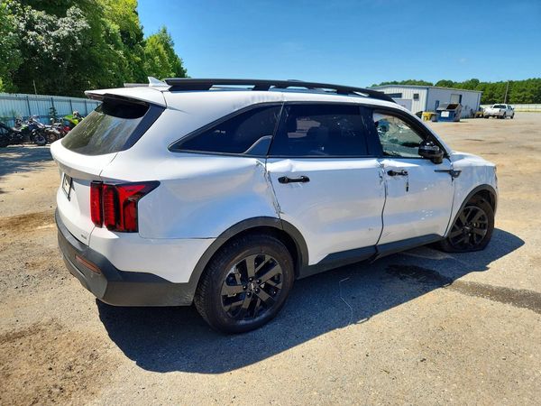 2023 KIA SORENTO