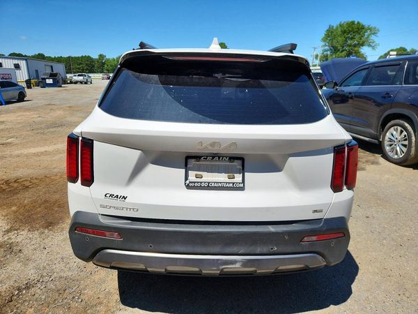2023 KIA SORENTO