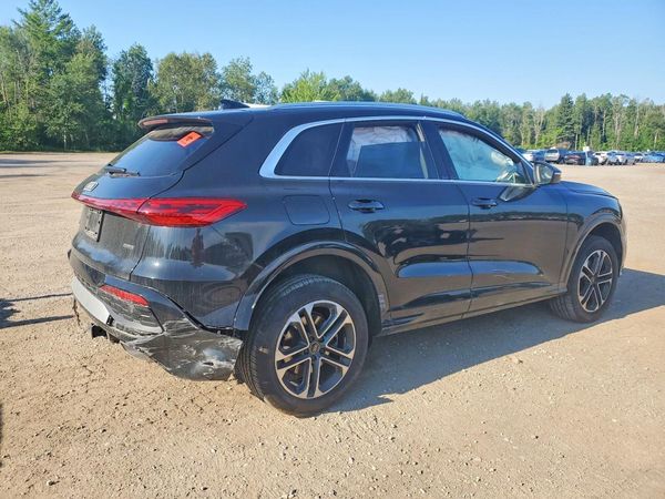 2025 AUDI Q5 quattro Premium