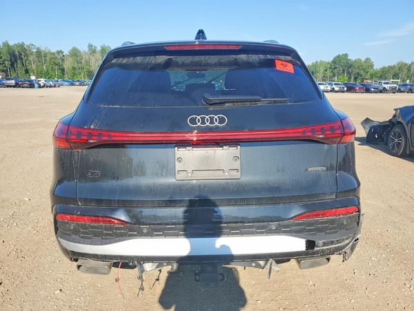 2025 AUDI Q5 quattro Premium