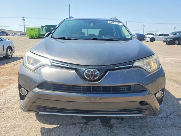 2018 TOYOTA RAV4 Adventure/XLE