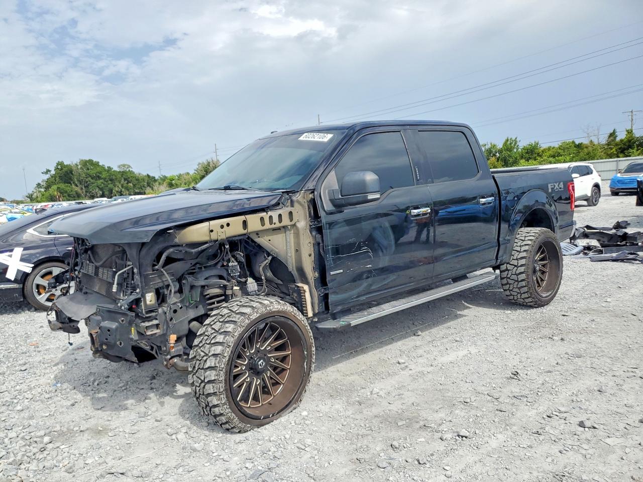 2017 FORD F150 SuperCrew