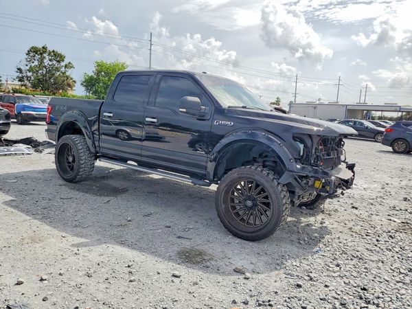 2017 FORD F150 SuperCrew