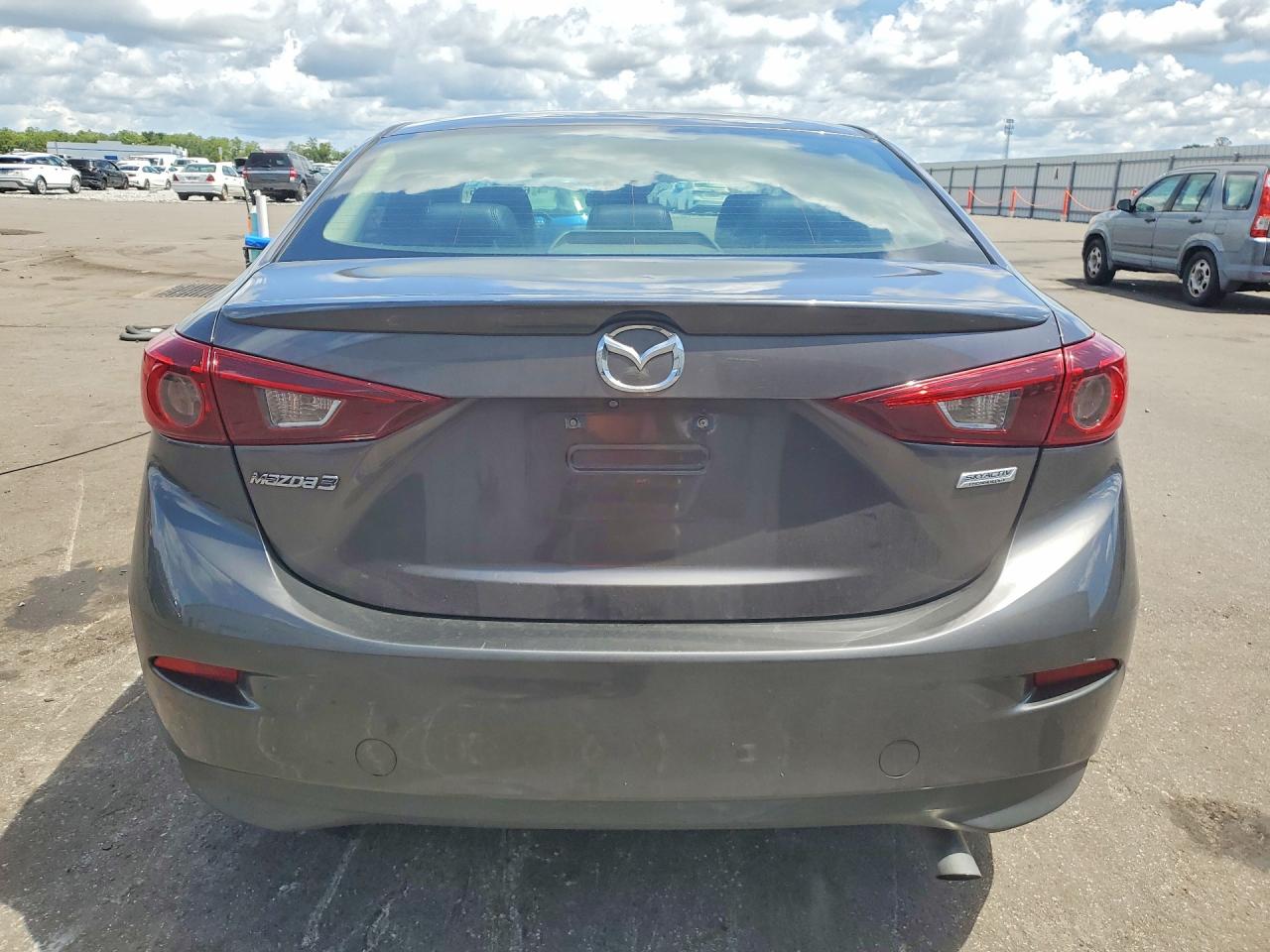 2018 MAZDA 3 Touring