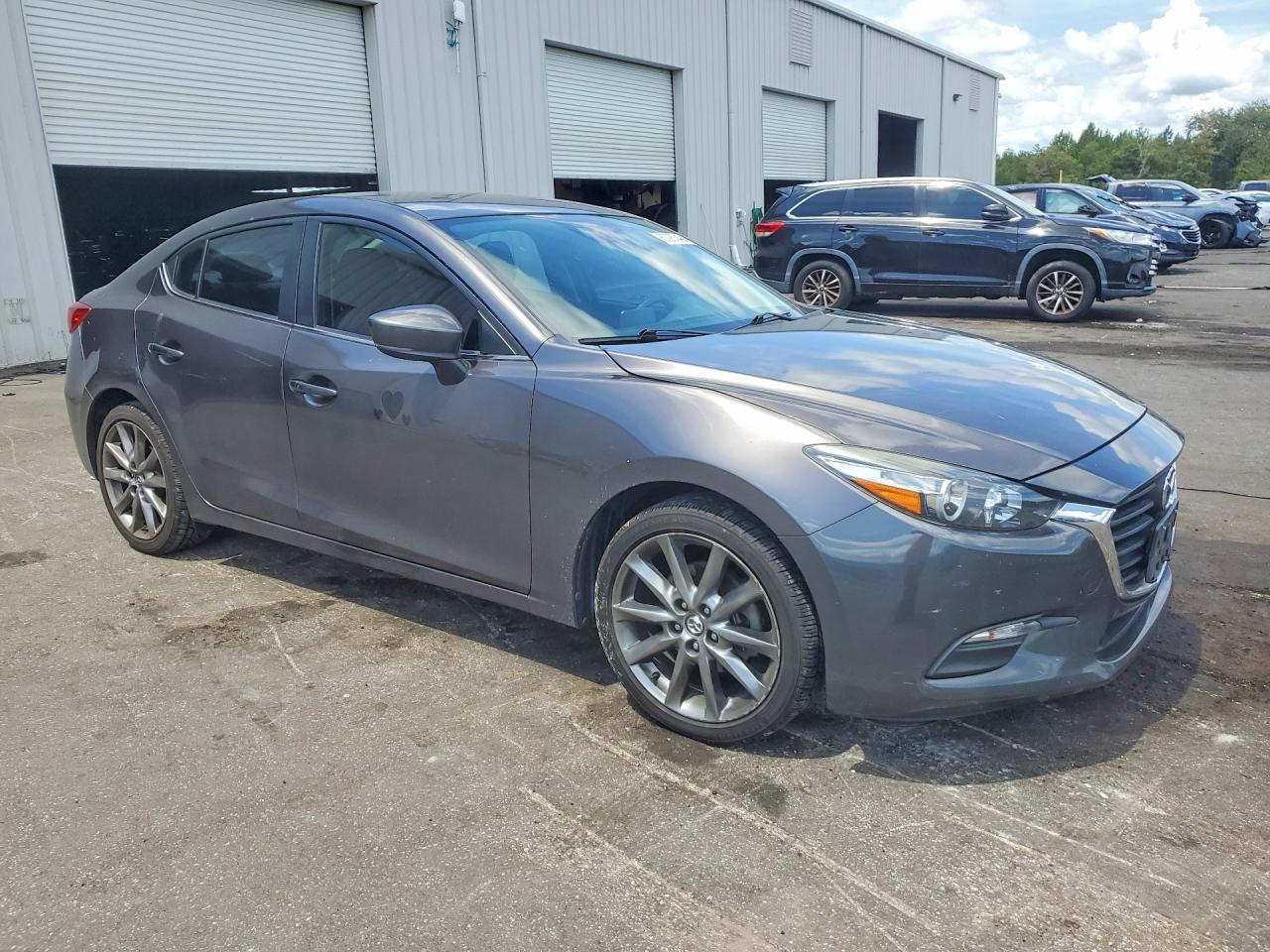 2018 MAZDA 3 Touring