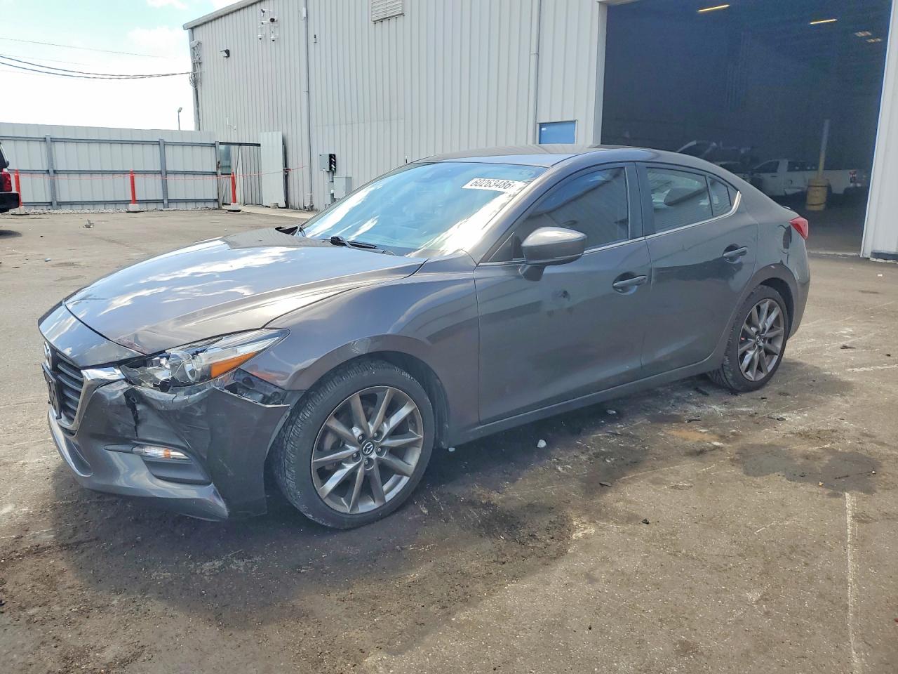 2018 MAZDA 3 Touring