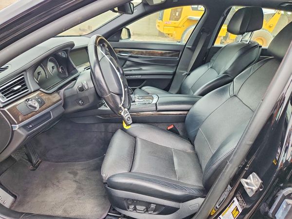 2012 BMW 750 750Li/Alpina B7