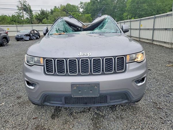 2020 JEEP GRAND CHEROKEE LAREDO 4X4