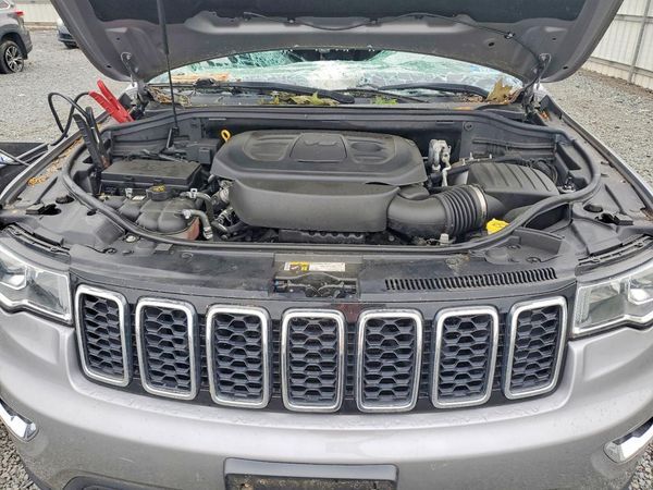 2020 JEEP GRAND CHEROKEE LAREDO 4X4