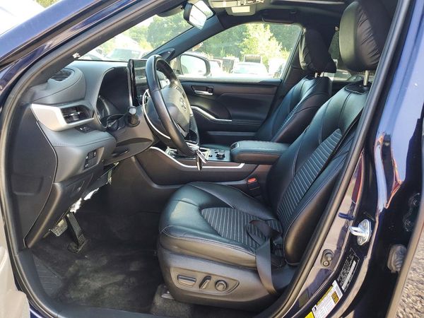 2023 TOYOTA HIGHLANDER
