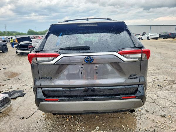 2019 TOYOTA RAV4 XSE HV 4WD
