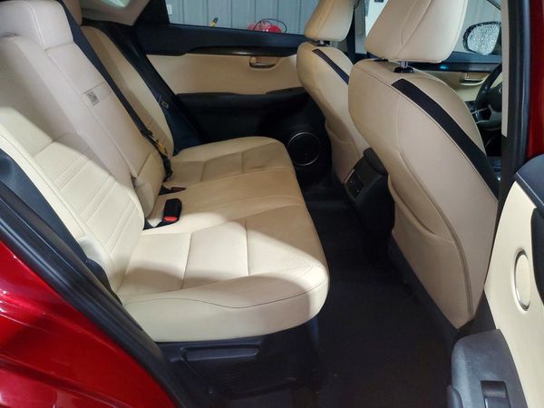 2015 LEXUS NX 200t Luxury