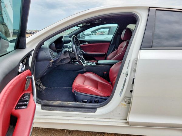 2020 KIA STINGER