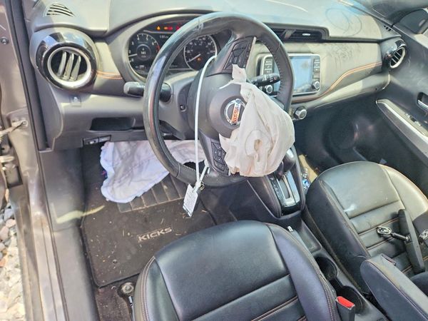 2019 NISSAN KICKS