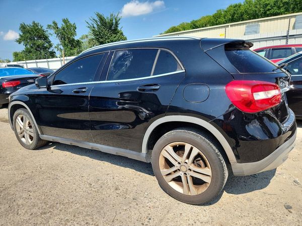 2016 MERCEDES-BENZ GLA GLA250