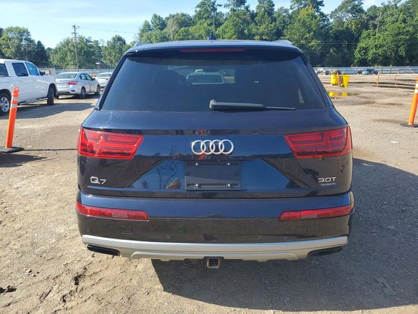 2017 AUDI Q7 quattro Prestige