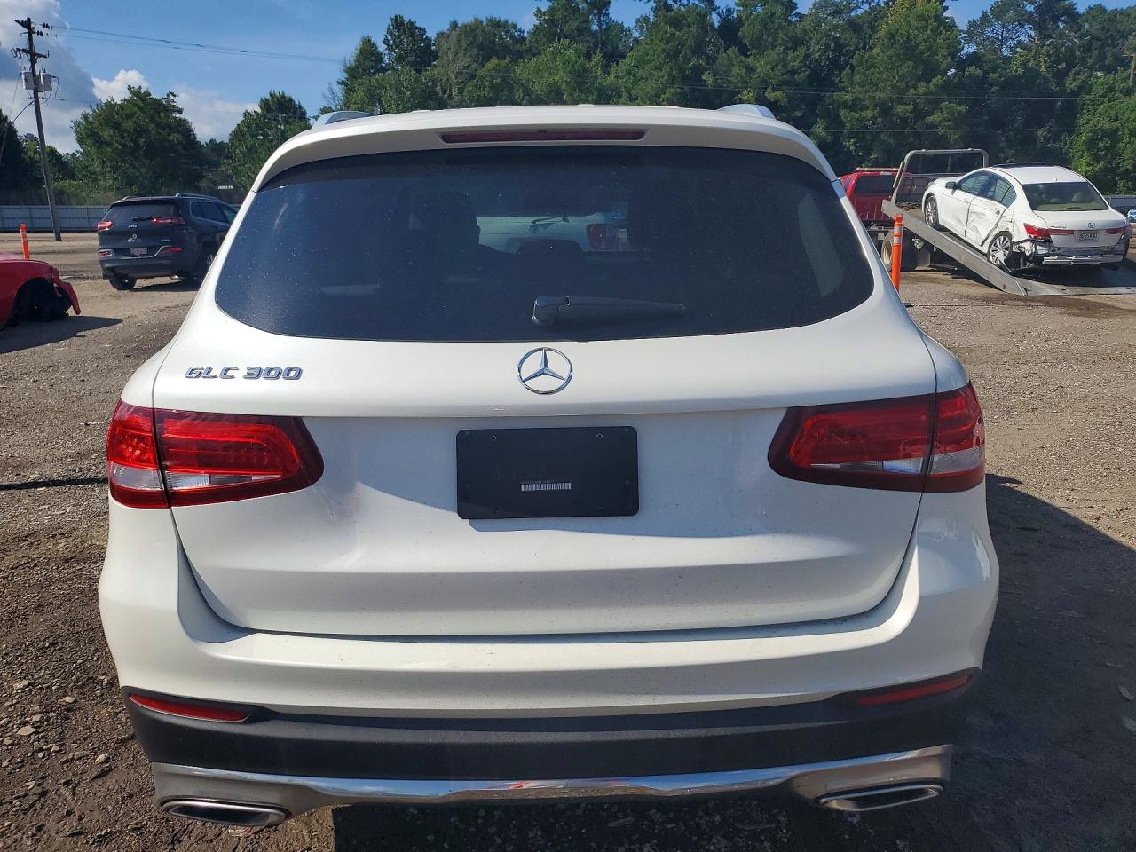 2017 MERCEDES-BENZ GLC GLC300
