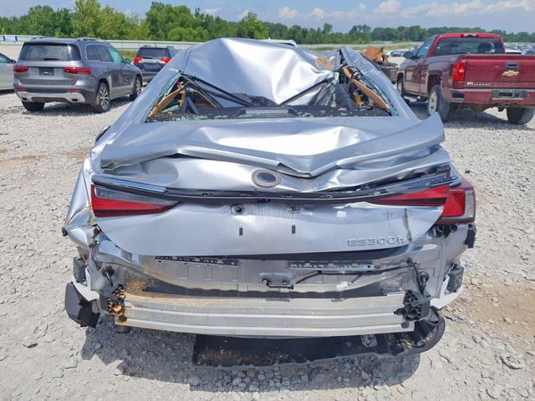 2025 LEXUS ES 300H 300h Ultra Luxury