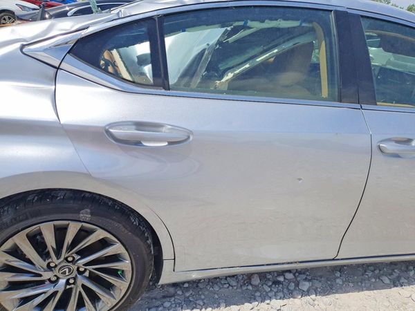 2025 LEXUS ES 300H 300h Ultra Luxury