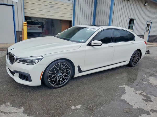 2018 BMW 750 xDrive