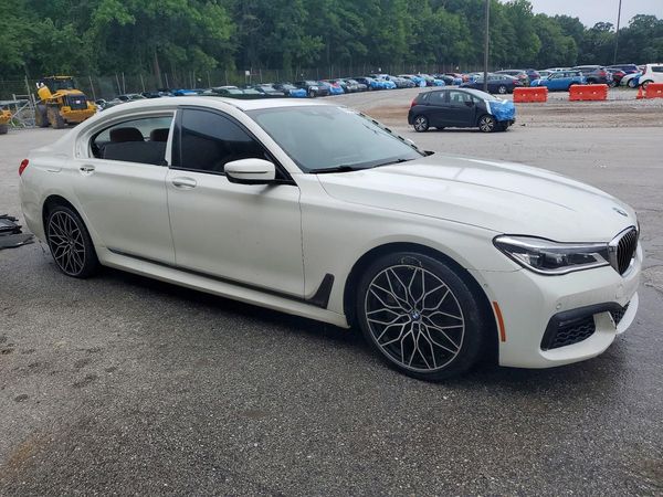 2018 BMW 750 xDrive