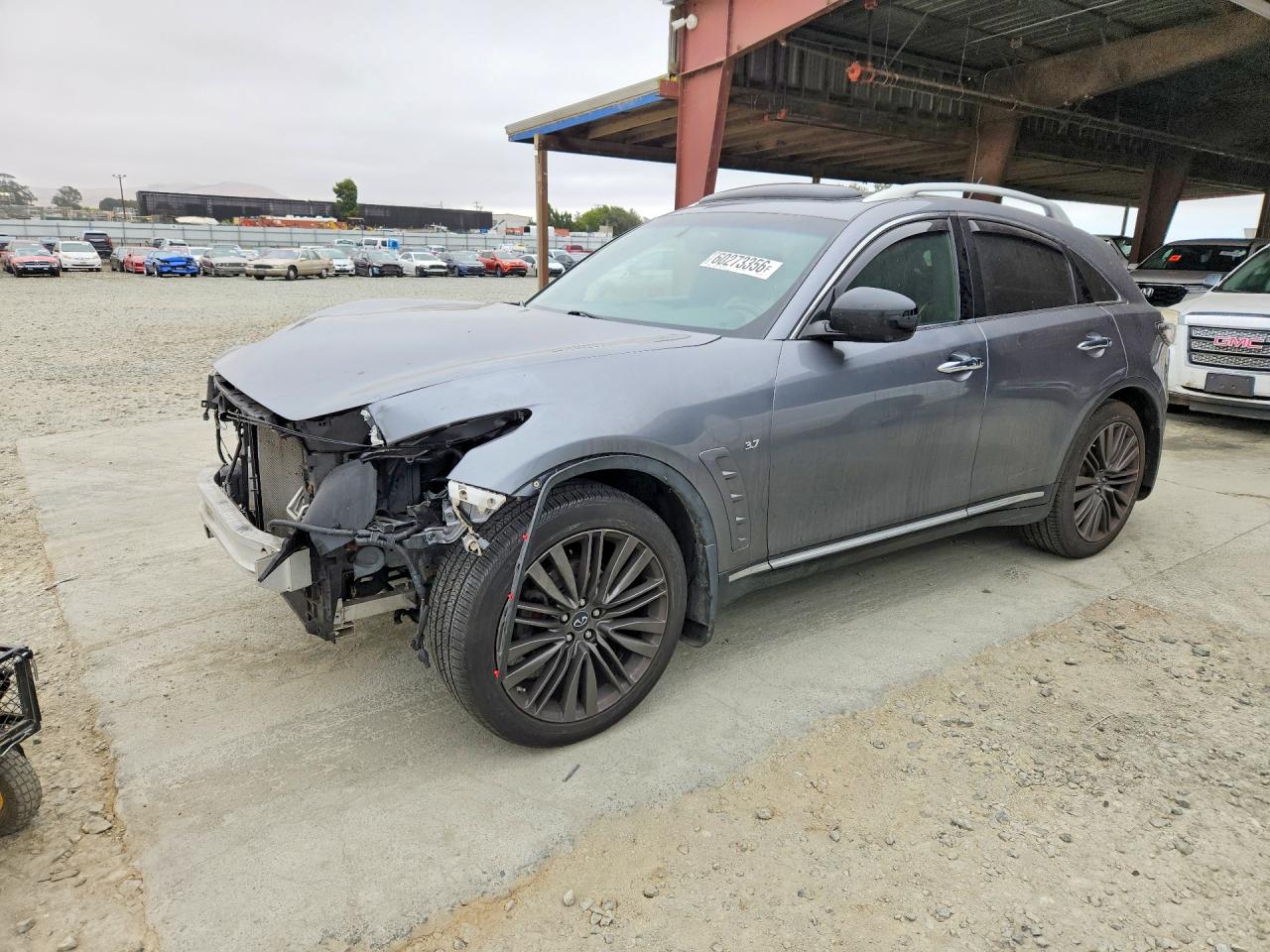 2017 INFINITI QX70