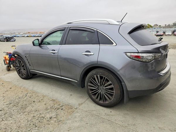 2017 INFINITI QX70