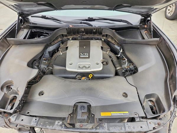 2017 INFINITI QX70