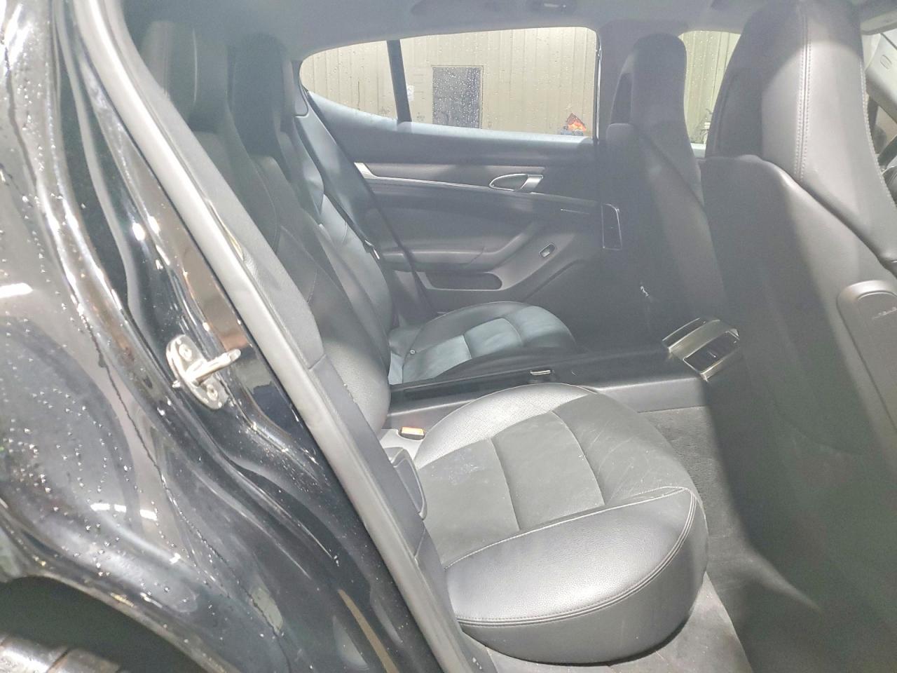 2012 PORSCHE PANAMERA Base (2WD), 4 (4WD)