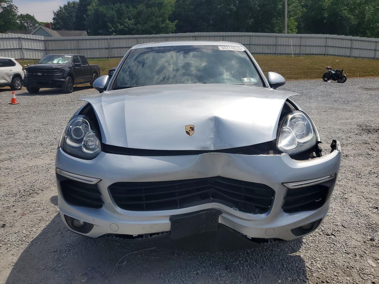2016 PORSCHE CAYENNE