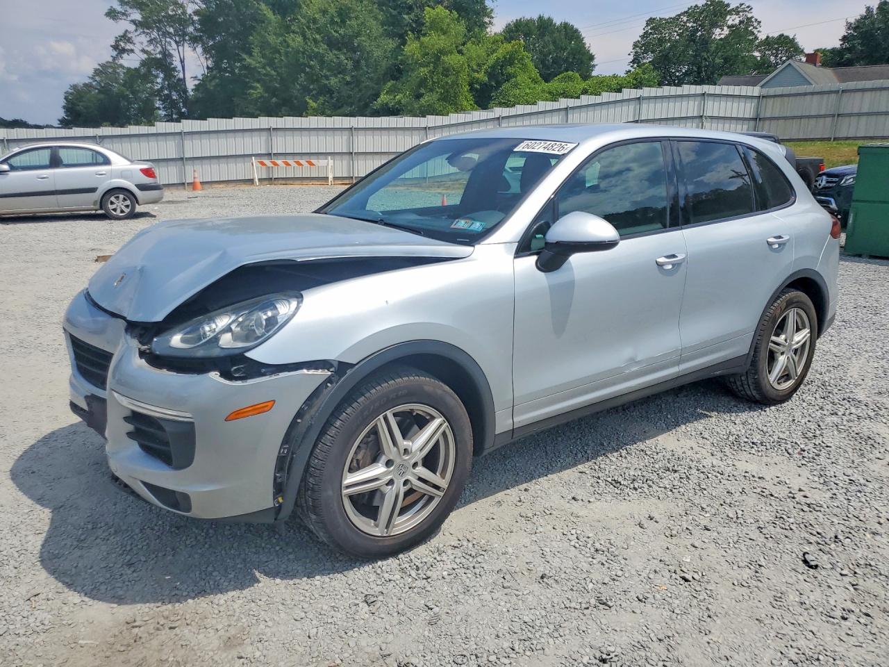 2016 PORSCHE CAYENNE