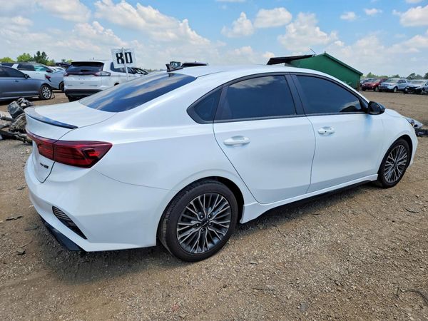 2024 KIA FORTE GT Line