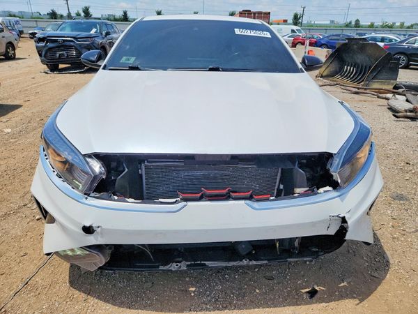 2024 KIA FORTE GT Line