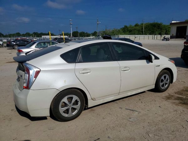 2012 TOYOTA PRIUS