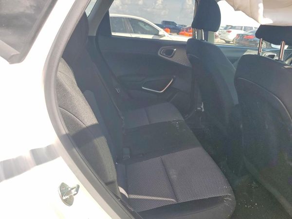 2024 KIA SOUL LX, S