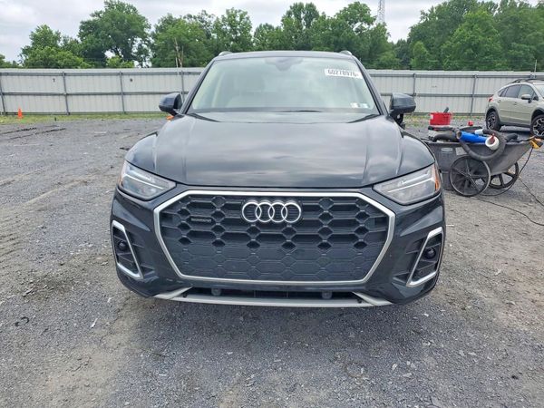 2022 AUDI Q5 S Line quattro Premium