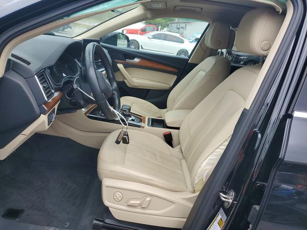 2022 AUDI Q5 S Line quattro Premium