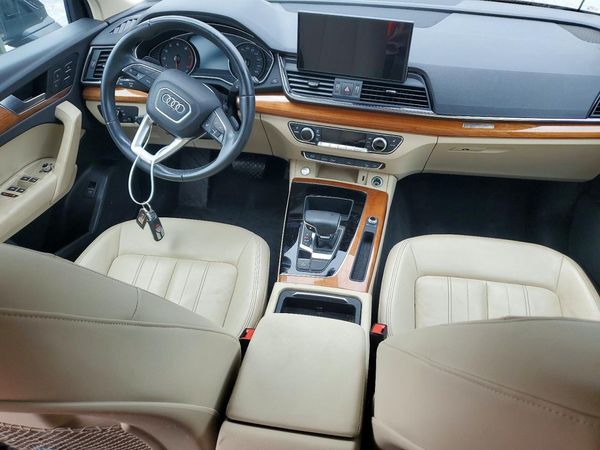2022 AUDI Q5 S Line quattro Premium