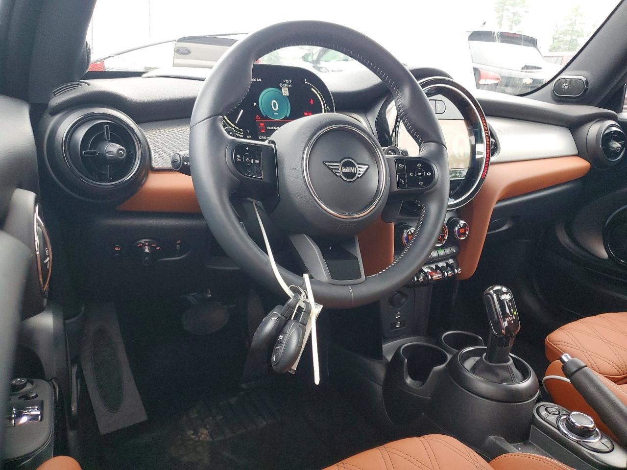 2024 MINI COOPER