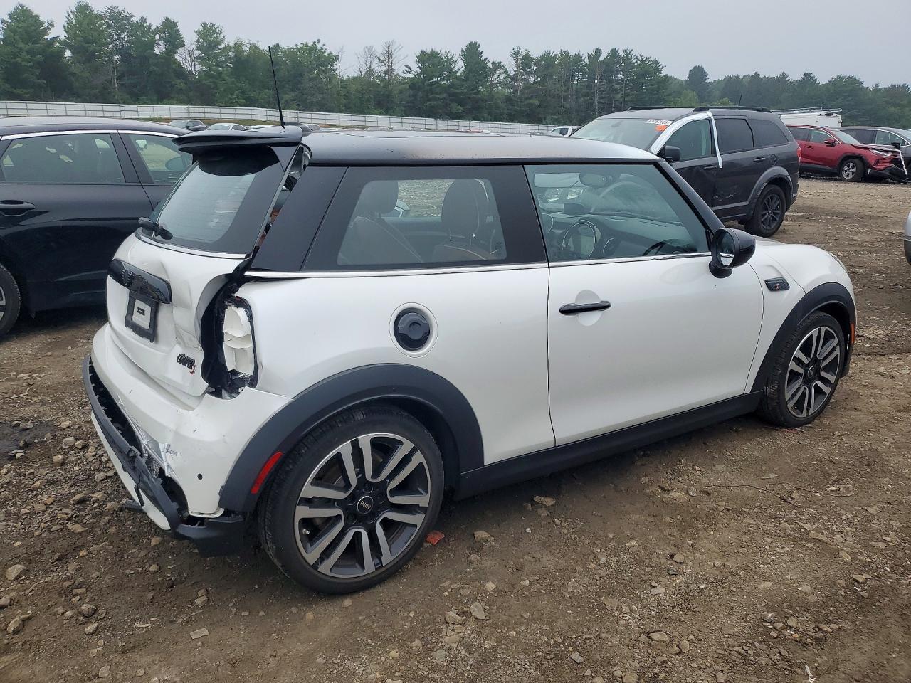 2024 MINI COOPER