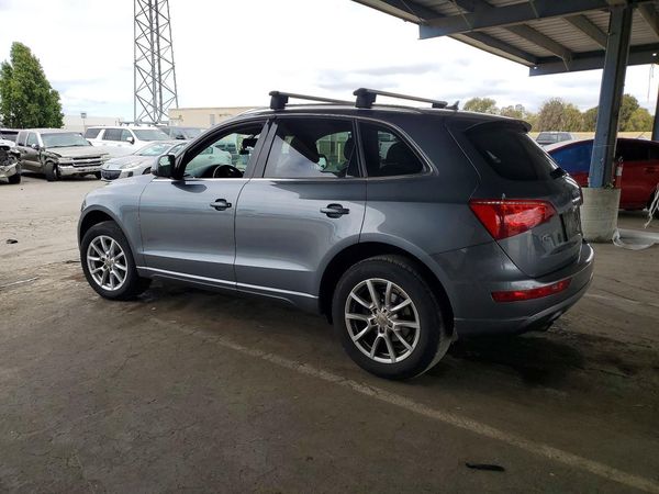 2012 AUDI Q5 Premium Plus
