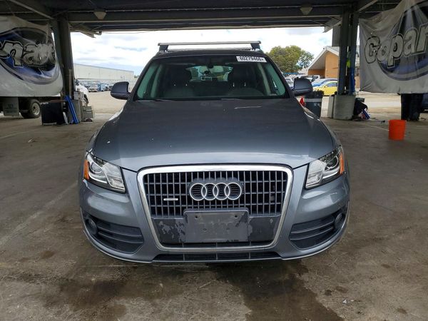 2012 AUDI Q5 Premium Plus